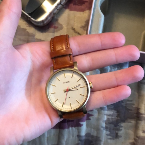 Women’s Fossil Watch - Picture 2 of 3